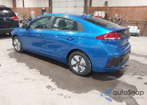 2018 Hyundai Ioniq Hybrid Blue z USA, uszkodzony, nr VIN KMHC65LC2JU102680